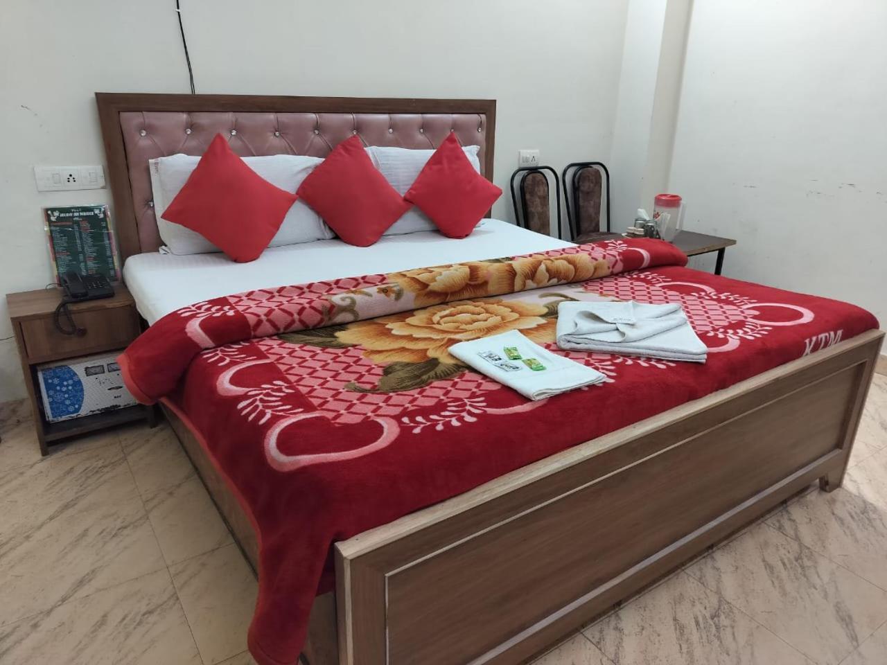 Hotel Holiday Inn Paradise Chandīgarh Eksteriør bilde
