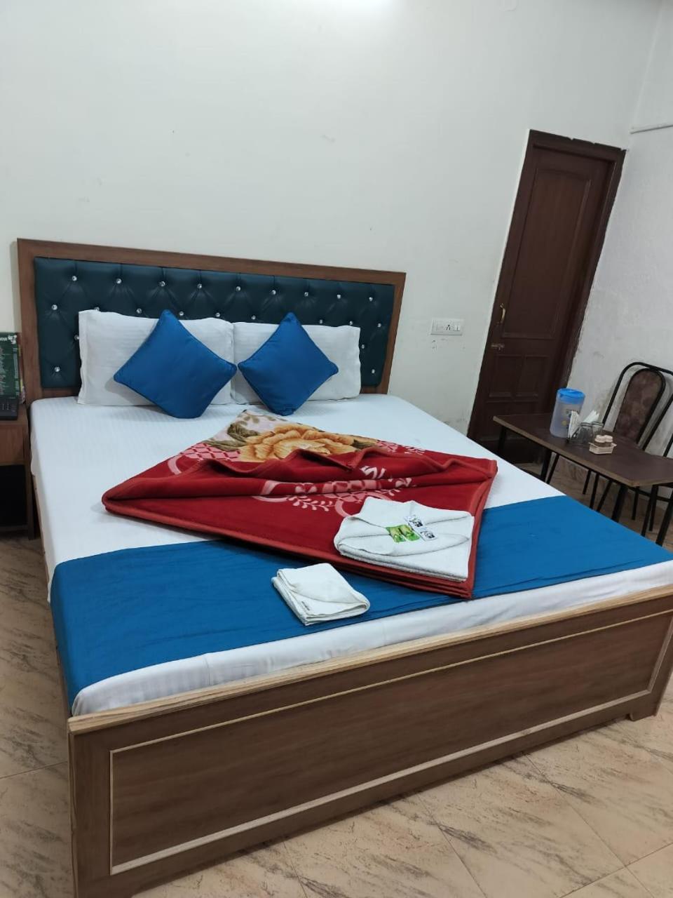Hotel Holiday Inn Paradise Chandīgarh Eksteriør bilde