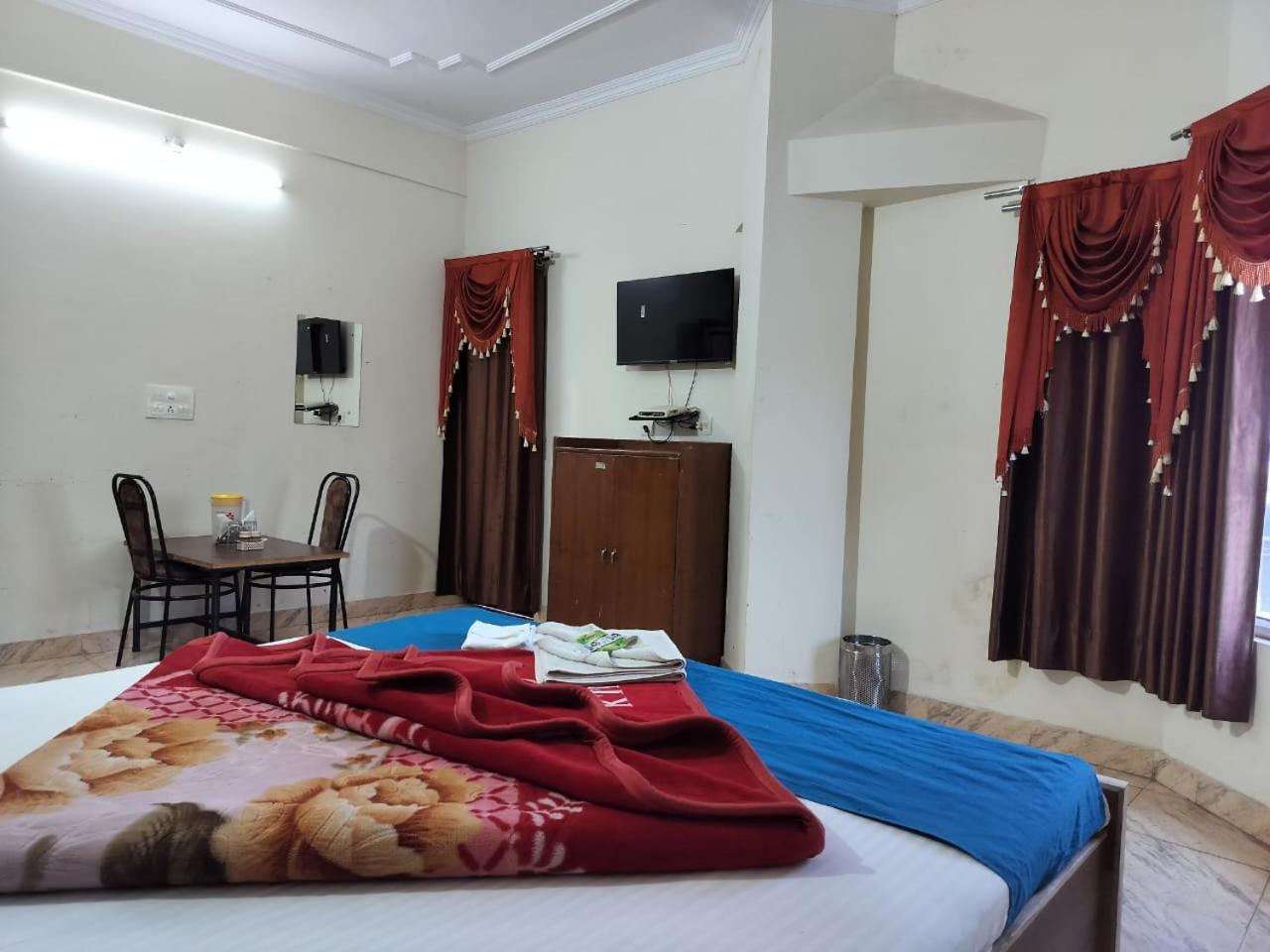 Hotel Holiday Inn Paradise Chandīgarh Eksteriør bilde