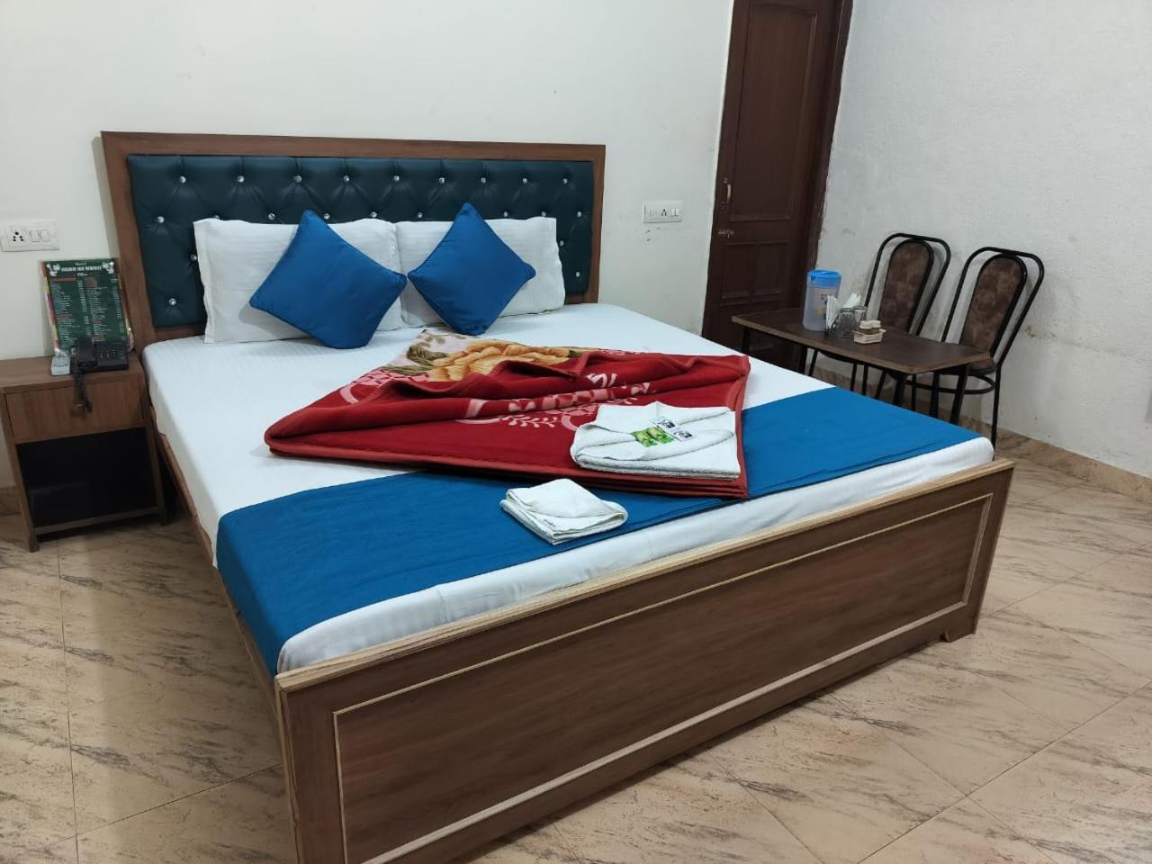 Hotel Holiday Inn Paradise Chandīgarh Eksteriør bilde